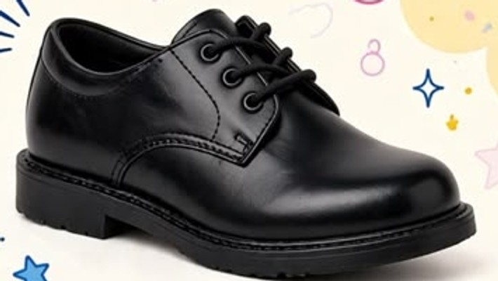 Boys’ lace-up school shoe